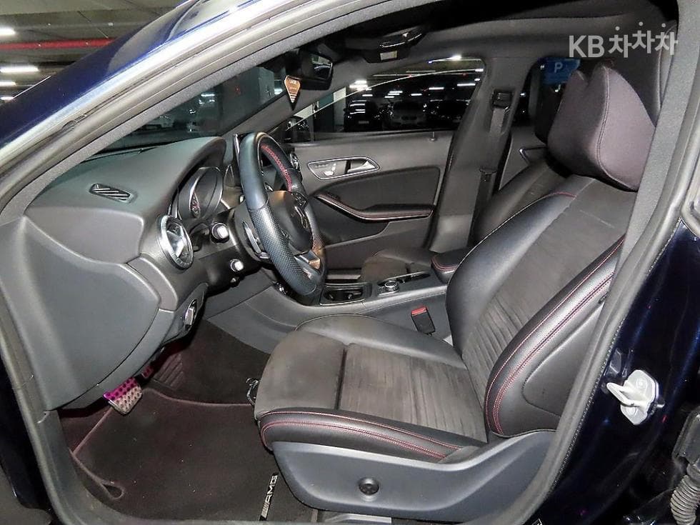 مرسيدس - CLA-Class | 220 AMG Line 6