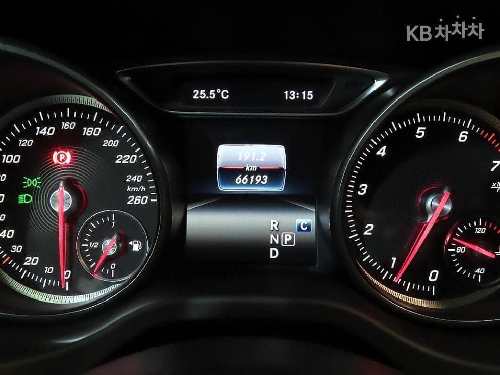 مرسيدس - CLA-Class | 220 AMG Line 9