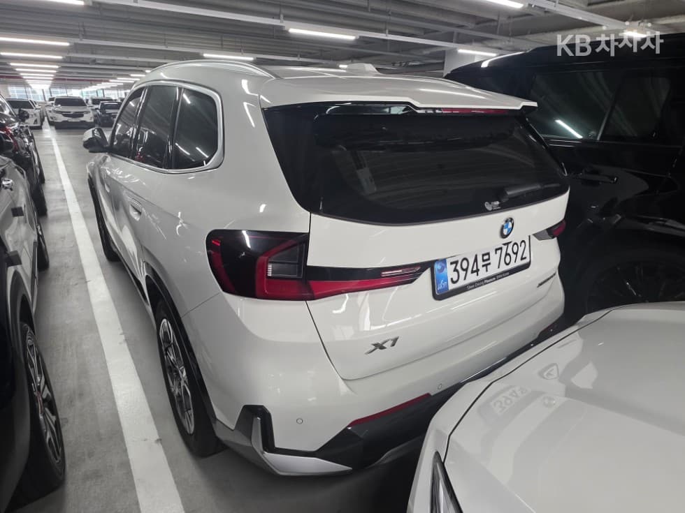 بي إم دبليو - X1 | xDrive20 M Sport 3