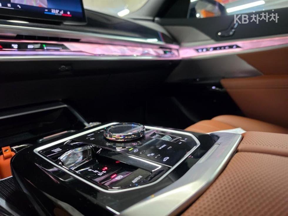 BMW - 7-Series | 740 xDrive M Sport 13