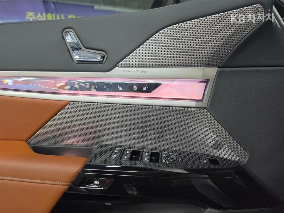 BMW - 7-Series | 740 xDrive M Sport 16