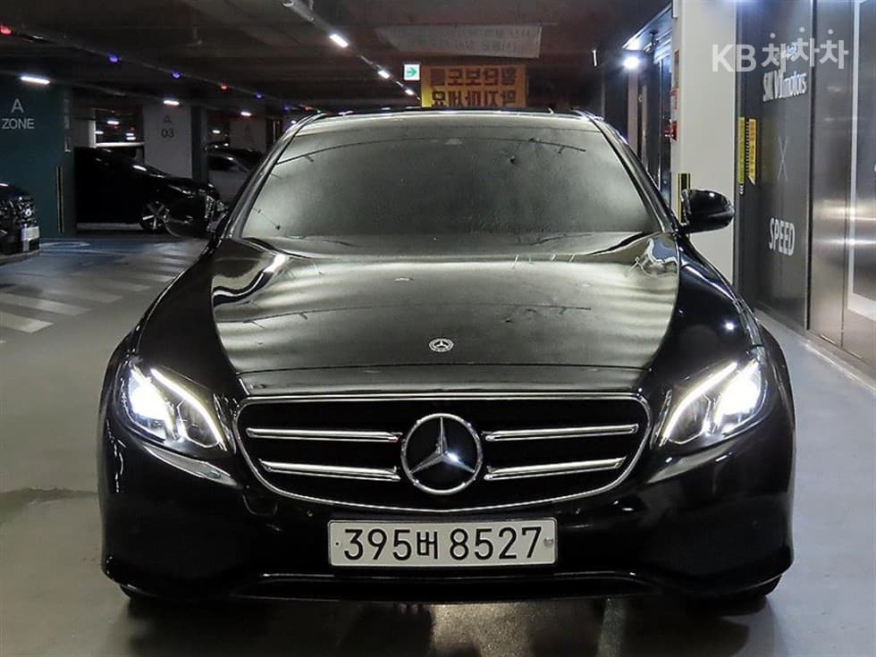 Mercedes-Benz - E-Class | E250 Avantgarde 2