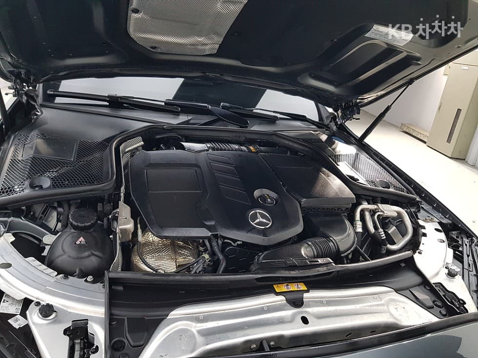 Mercedes-Benz - C-Class | The New C220 Avantgarde W205(14~) 6
