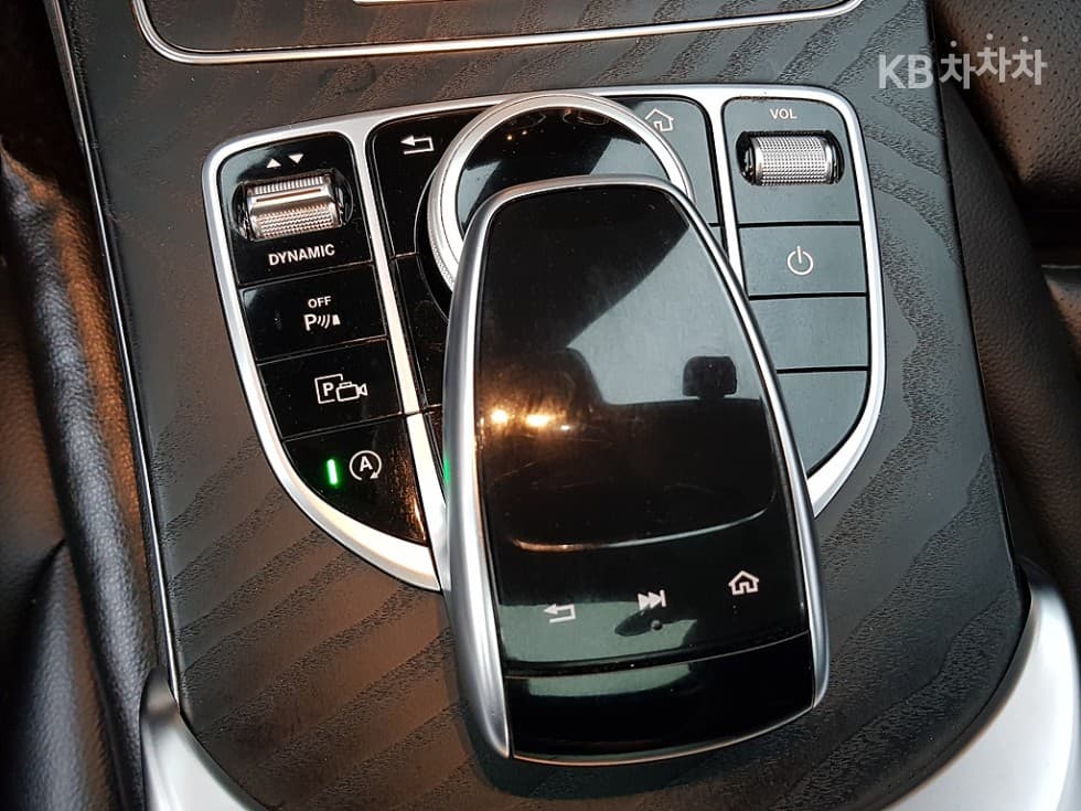 Mercedes-Benz - C-Class | The New C220 Avantgarde W205(14~) 13