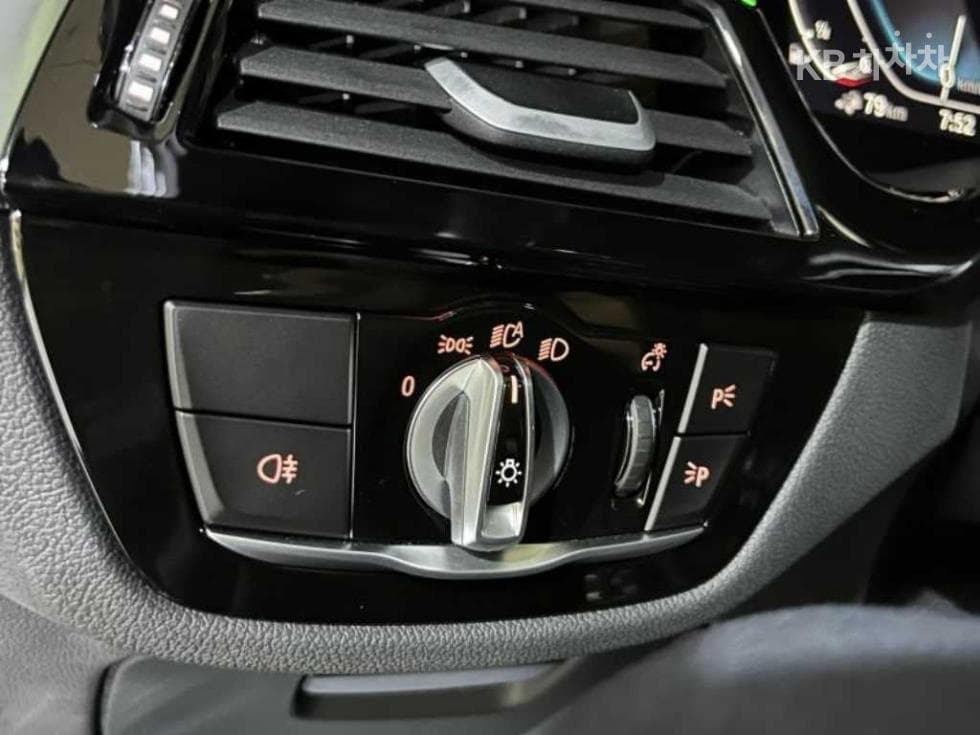 BMW - 5-Series | All New 530 M Sport 14