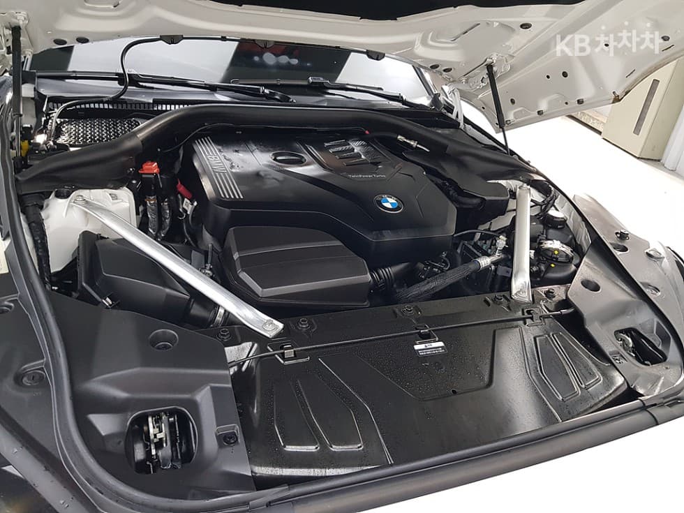BMW - Z4 | All New sDrive 20 M Sport Package 6