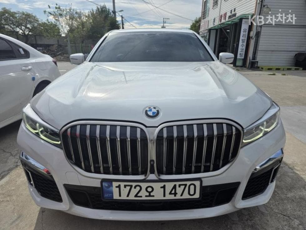 BMW - 7-Series | 730 xDrive Base 13
