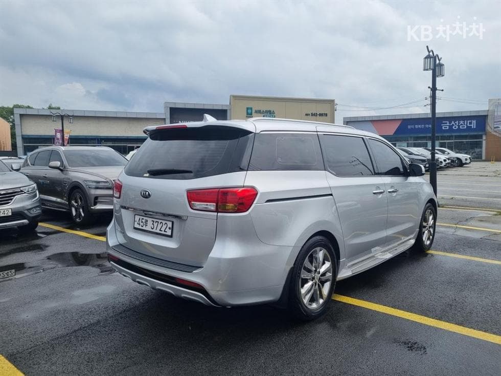 Kia - Карнивал | All New 9Seater 2.2 Diesel Noblesse 2