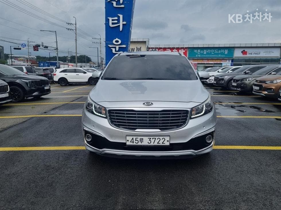 Kia - Карнивал | All New 9Seater 2.2 Diesel Noblesse 3