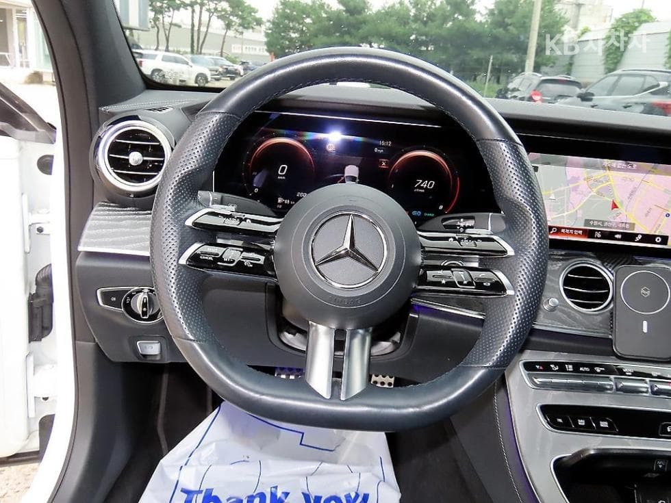 Mercedes-Benz - E-Class | E350 4MATIC AMG Line 8