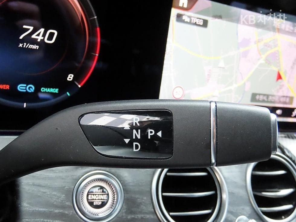 Mercedes-Benz - E-Class | E350 4MATIC AMG Line 11