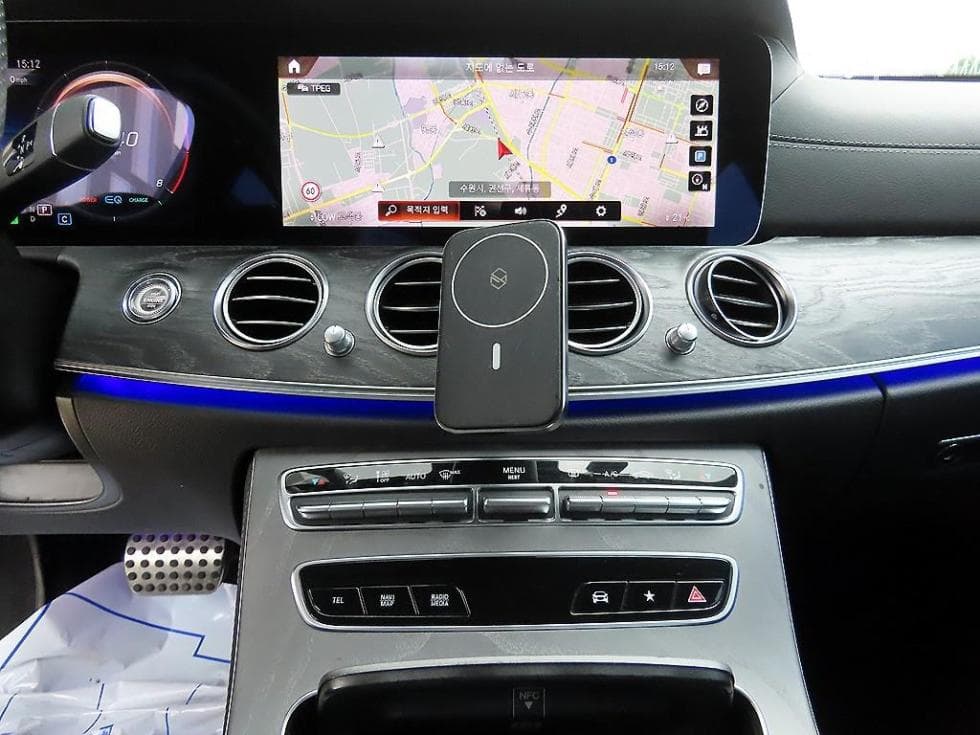Mercedes-Benz - E-Class | E350 4MATIC AMG Line 14