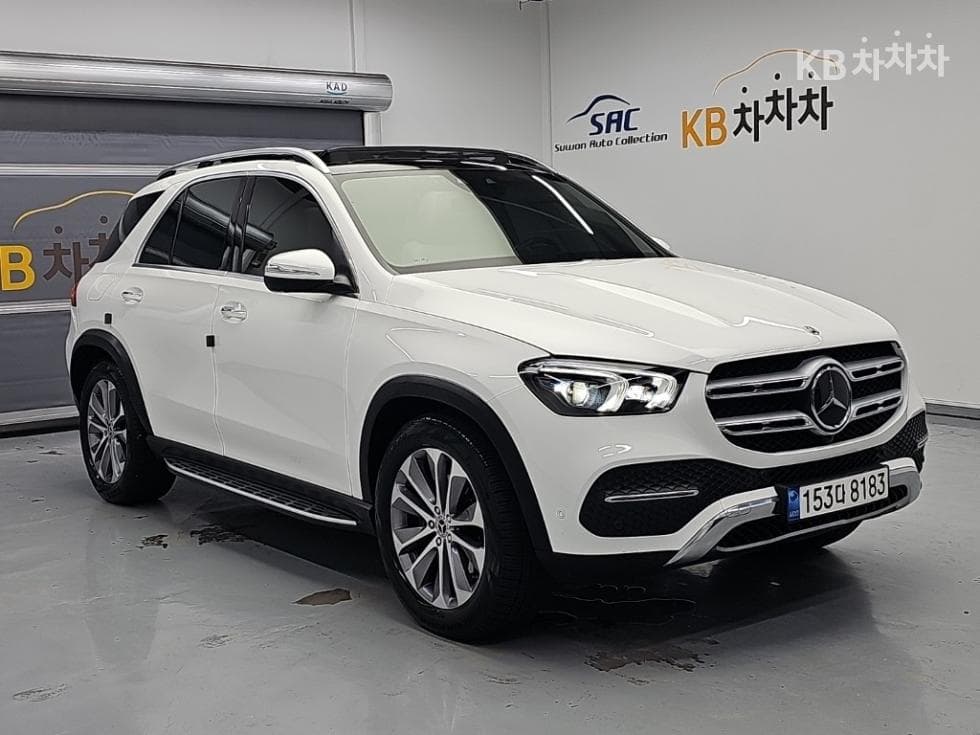 Mercedes-Benz - GLE-Class | 300 4Matic 4