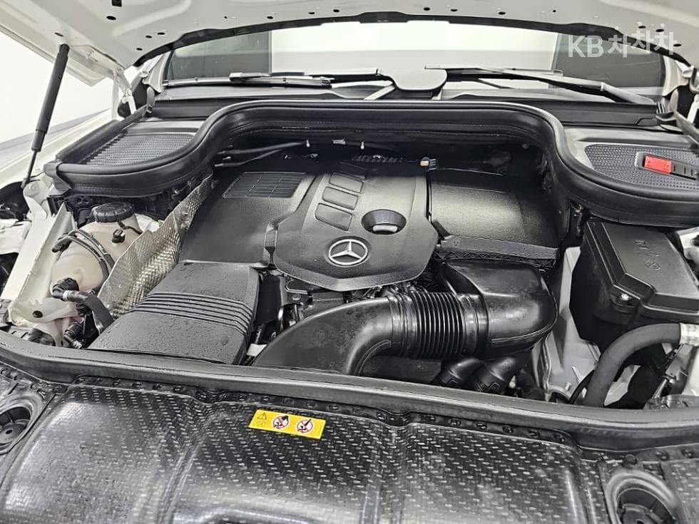 Mercedes-Benz - GLE-Class | 300 4Matic 5