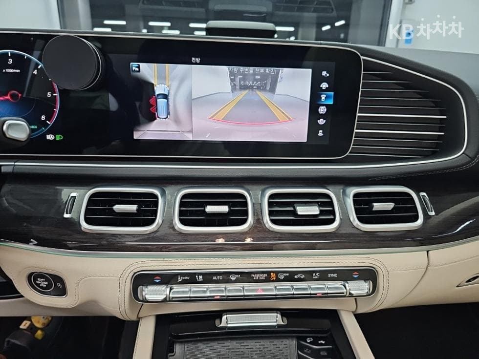 Mercedes-Benz - GLE-Class | 300 4Matic 10