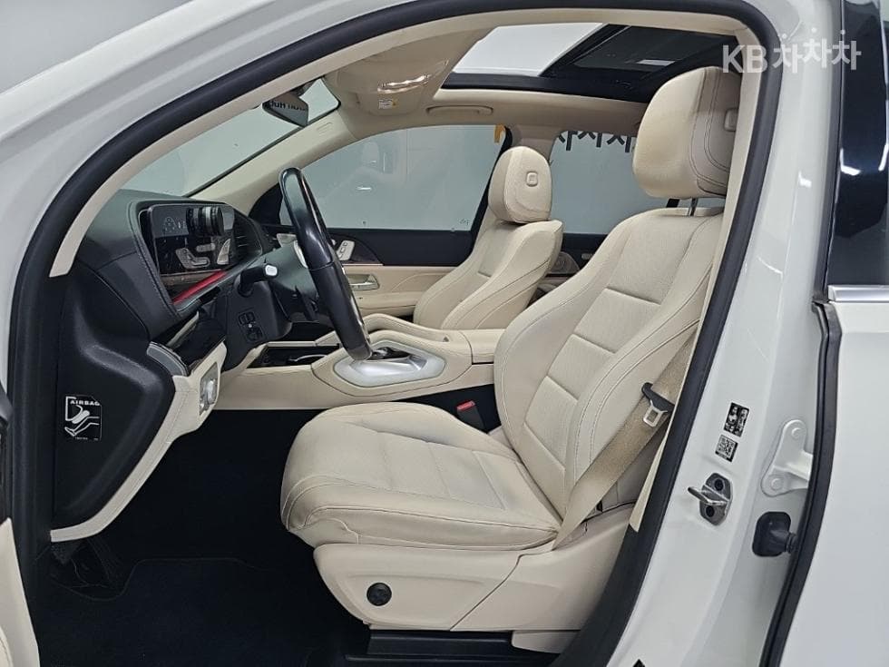 Mercedes-Benz - GLE-Class | 300 4Matic 11