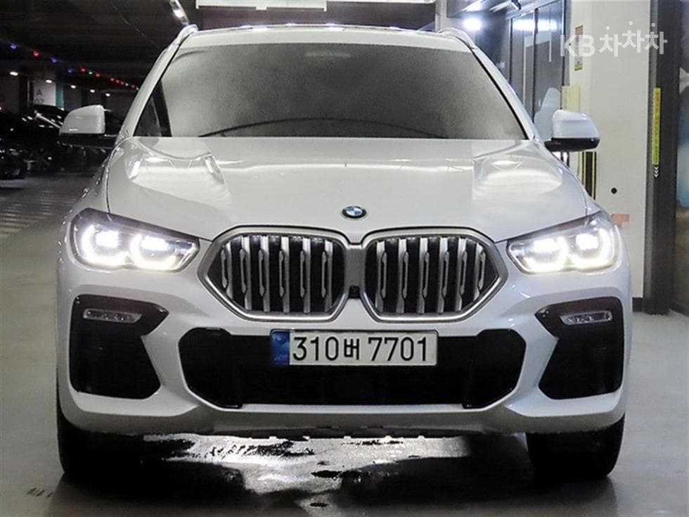 BMW - X6 | xDrive 40 M Sport Package 2