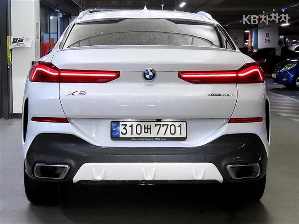 BMW - X6 | xDrive 40 M Sport Package 5