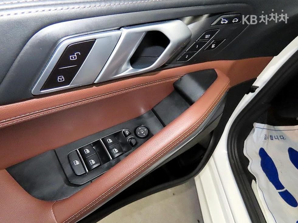 BMW - X6 | xDrive 40 M Sport Package 13