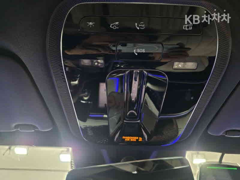 Mercedes-Benz - E-Class | E300 4MATIC AMG Line 10