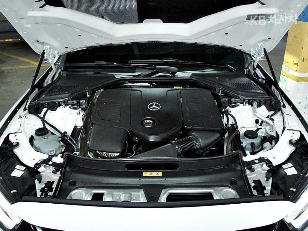 Mercedes-Benz - E-Class | E200 Avantgarde 19