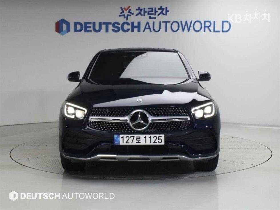Mercedes-Benz - GLC-Class | 300 4Matic Coupe Premium 3