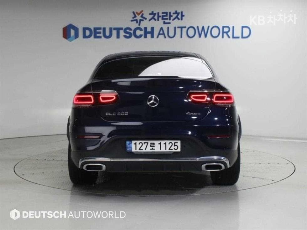 Mercedes-Benz - GLC-Class | 300 4Matic Coupe Premium 4