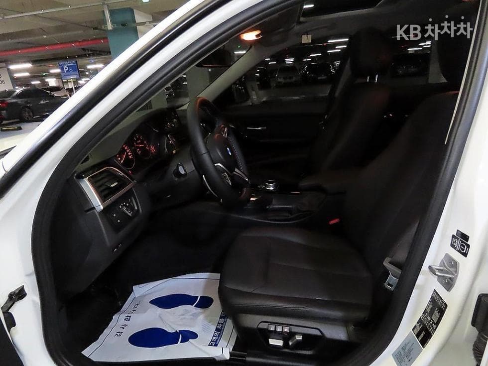 BMW - 3-Series | New 320 F30(12~) 6