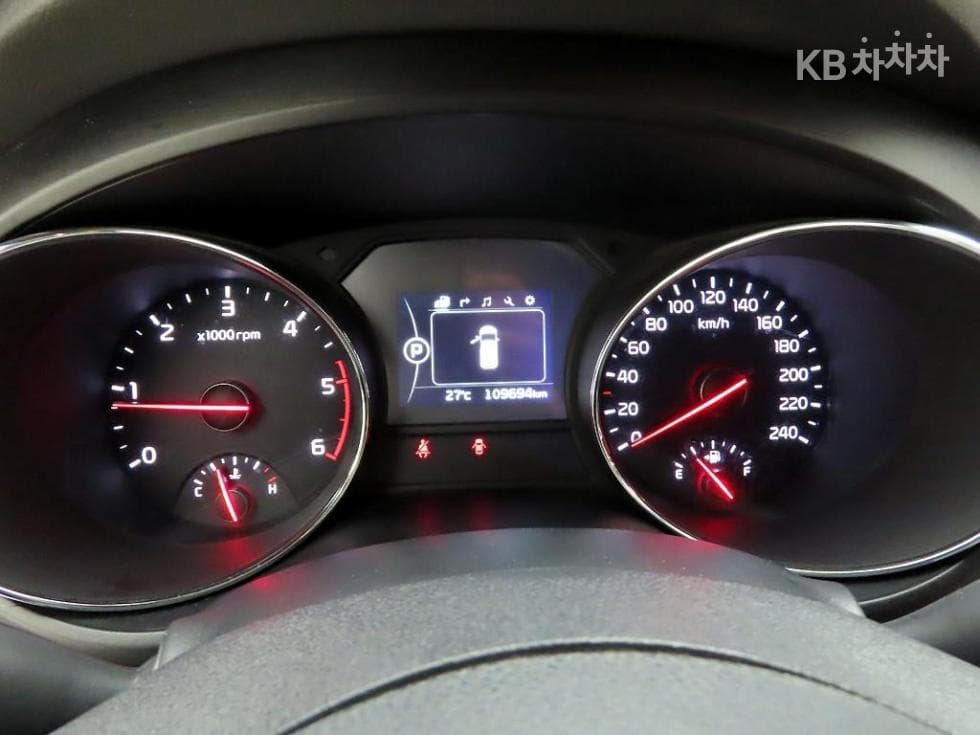 Kia - Карнивал | All New 9Seater 2.2 Diesel Luxury 6