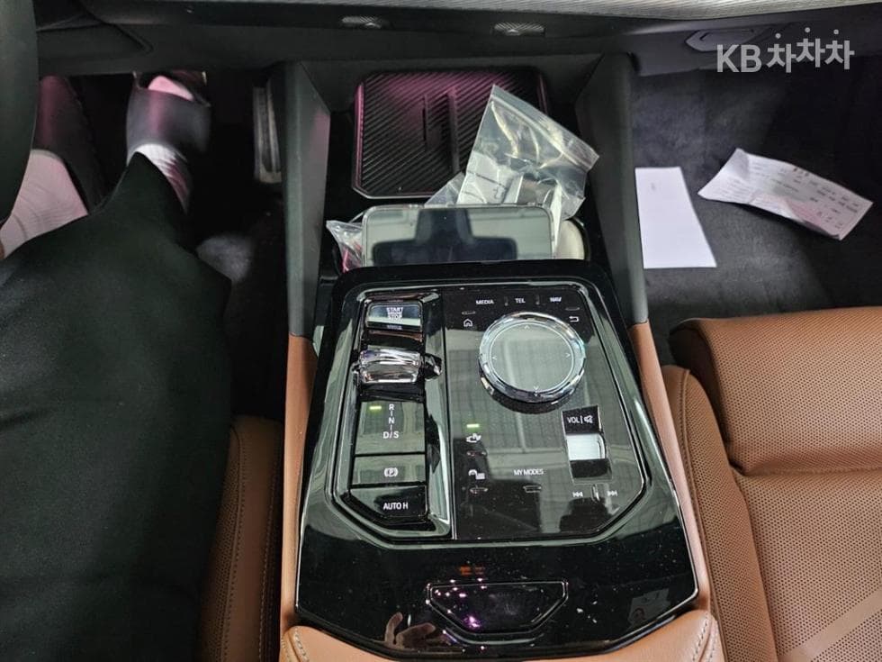 BMW - 5-Series | New 530 xDrive M Sport 7