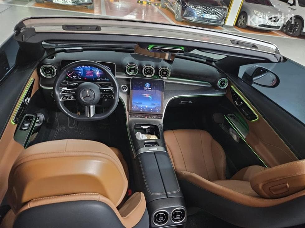 Mercedes-Benz - CLE-Class | 200 Cabriolet Base 8