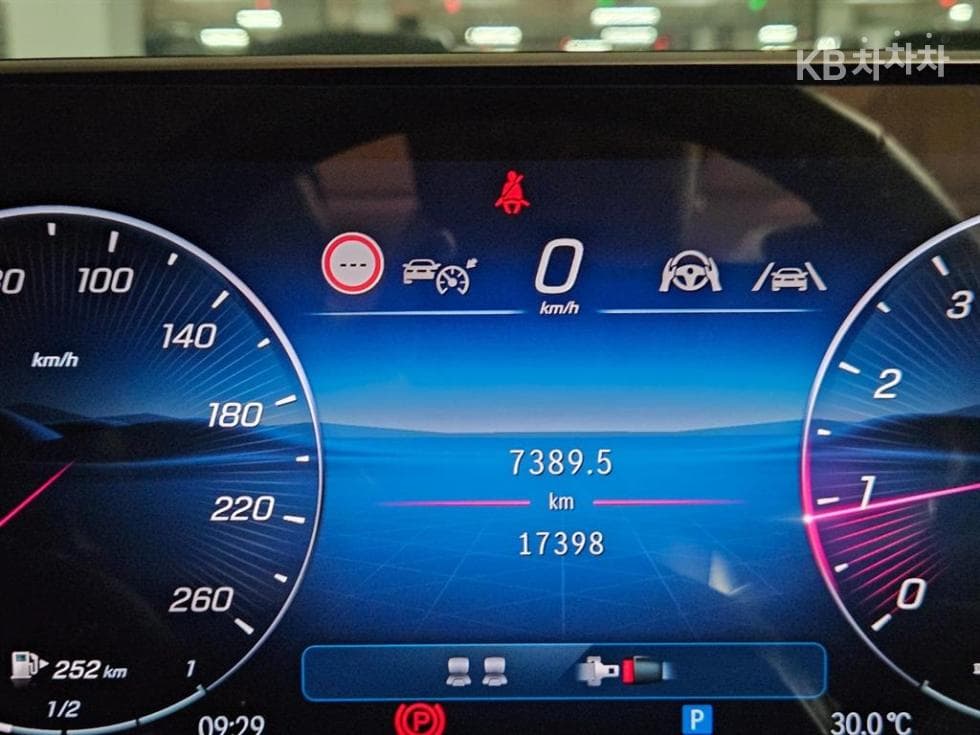 Mercedes-Benz - CLE-Class | 200 Cabriolet Base 12
