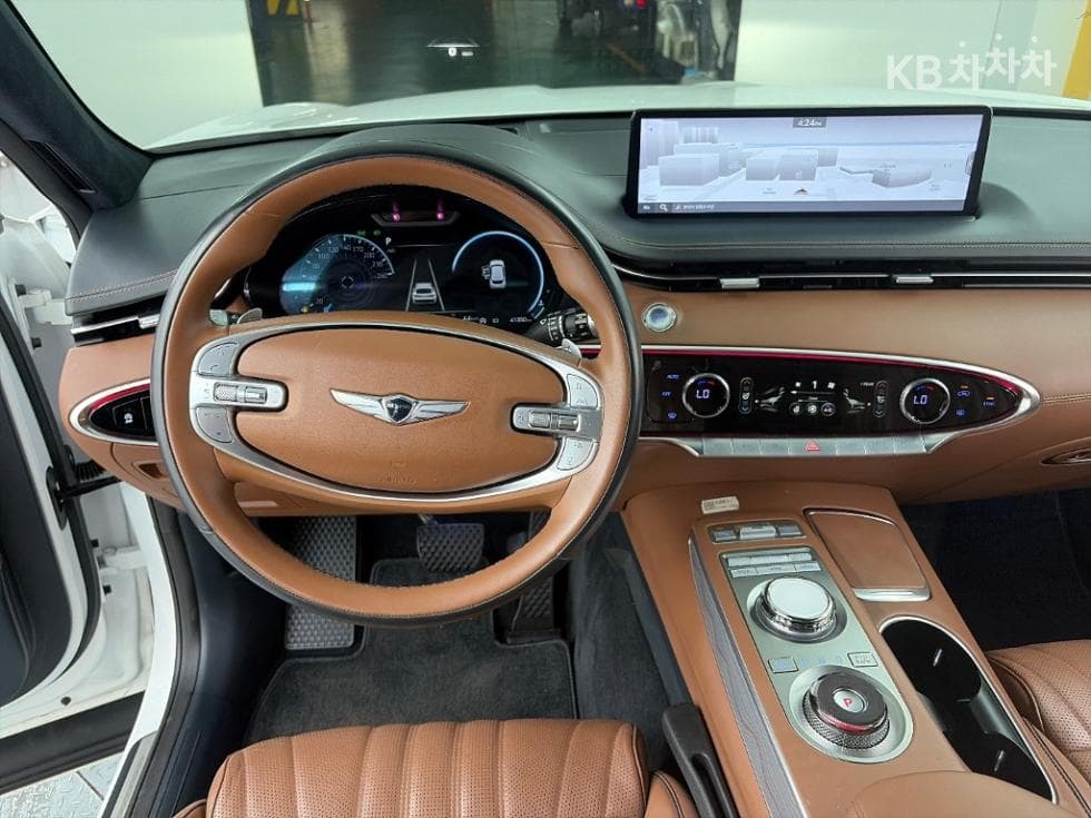 Genesis - GV70 | Gasoline 2.5T AWD 9