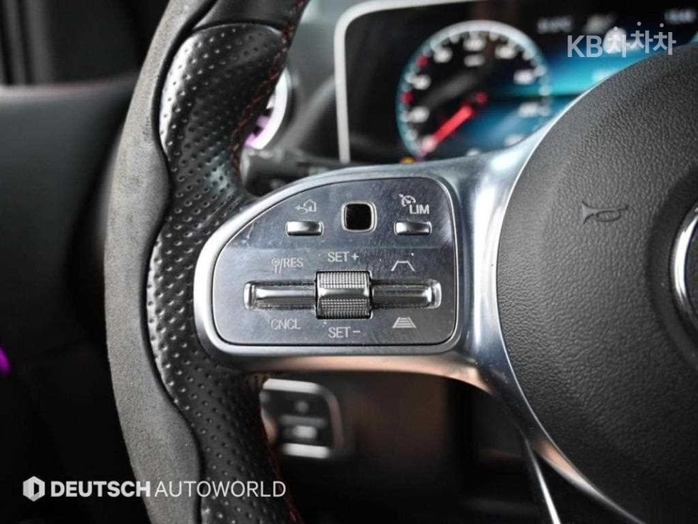 مرسيدس - GLA-Class | H247 250 4Matic Base 18
