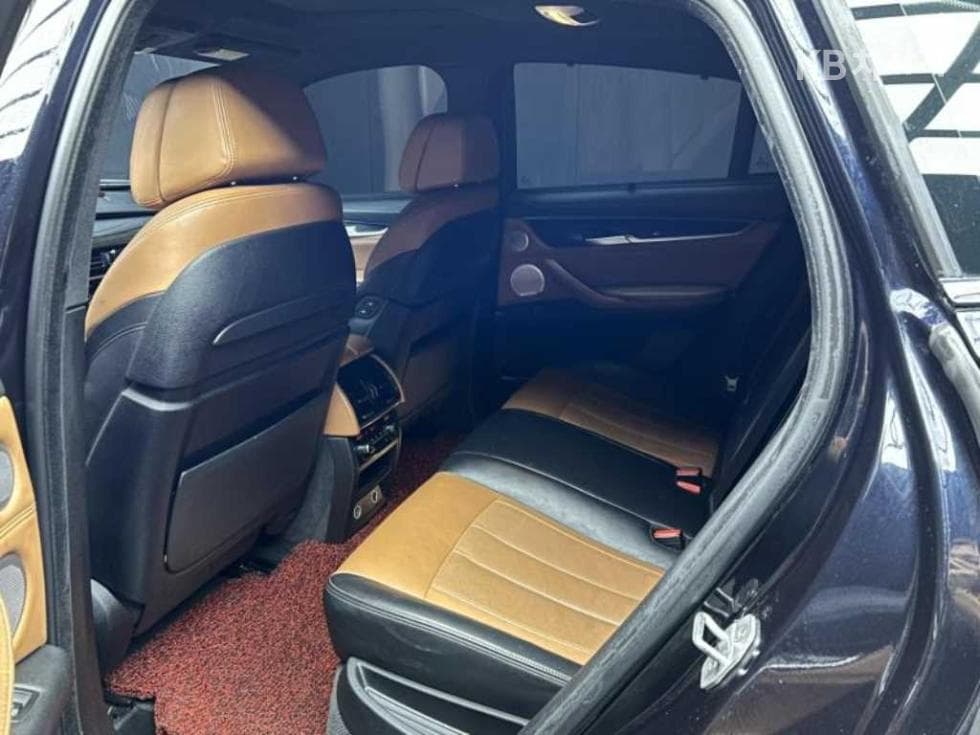 بي إم دبليو - X6 | M50 7