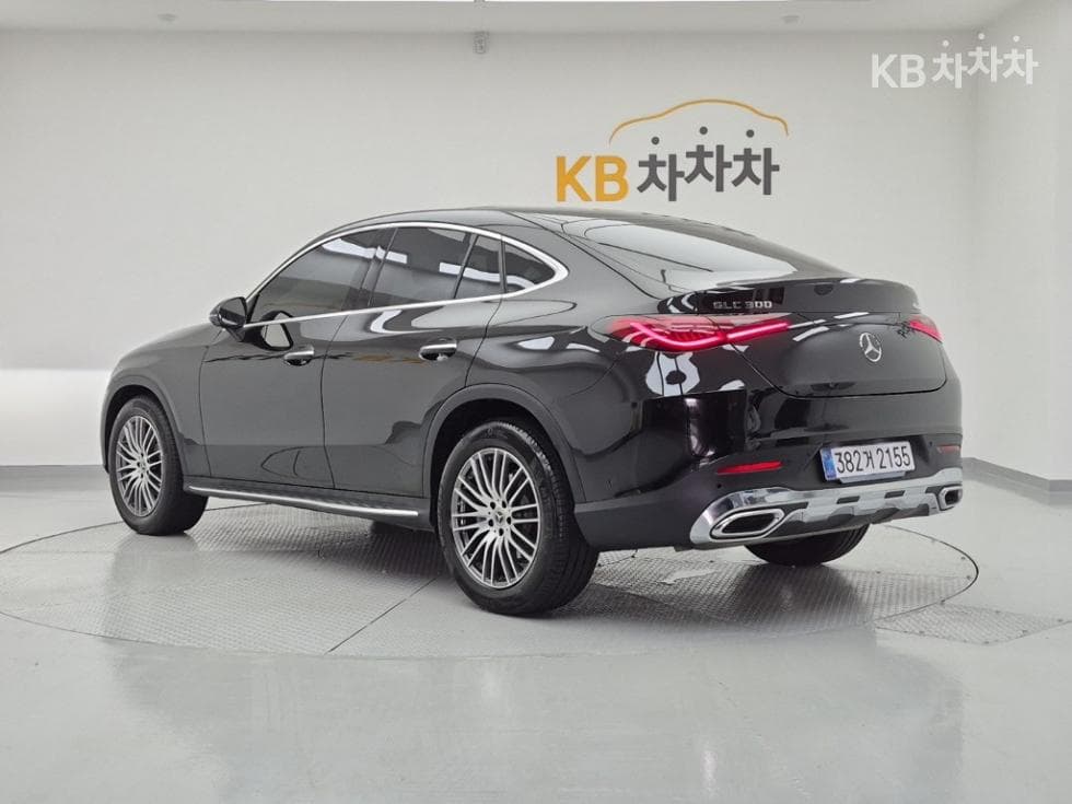Mercedes-Benz - GLC-Class | 300 4Matic Coupe Avantgarde 3