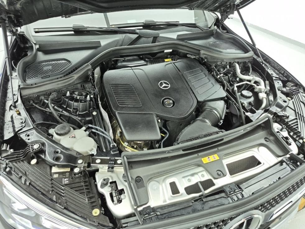 Mercedes-Benz - GLC-Class | 300 4Matic Coupe Avantgarde 6