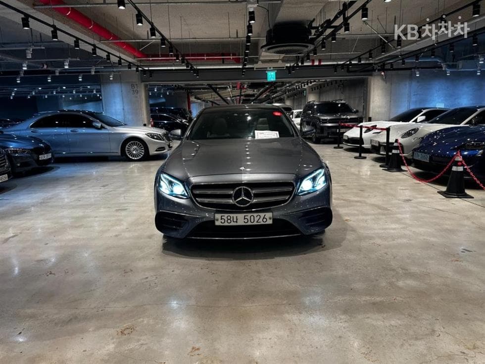 مرسيدس - E-Class | E300 AMG Line 2