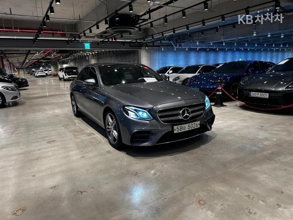 مرسيدس - E-Class | E300 AMG Line 3