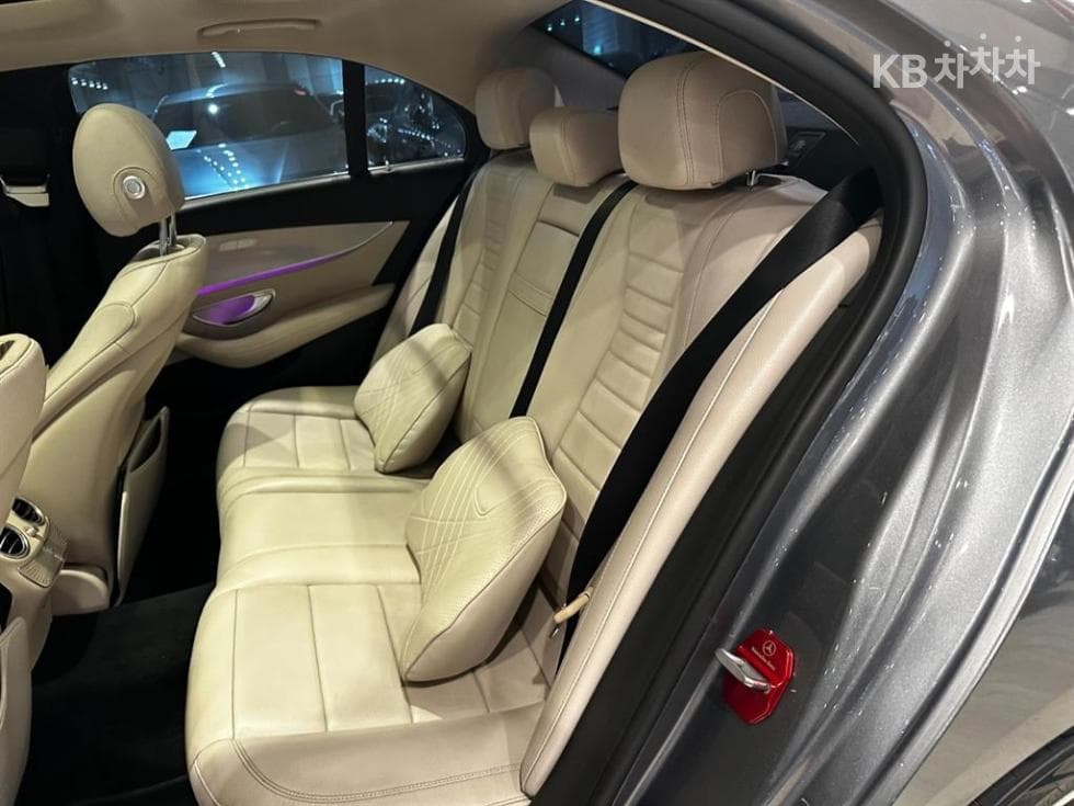 مرسيدس - E-Class | E300 AMG Line 10
