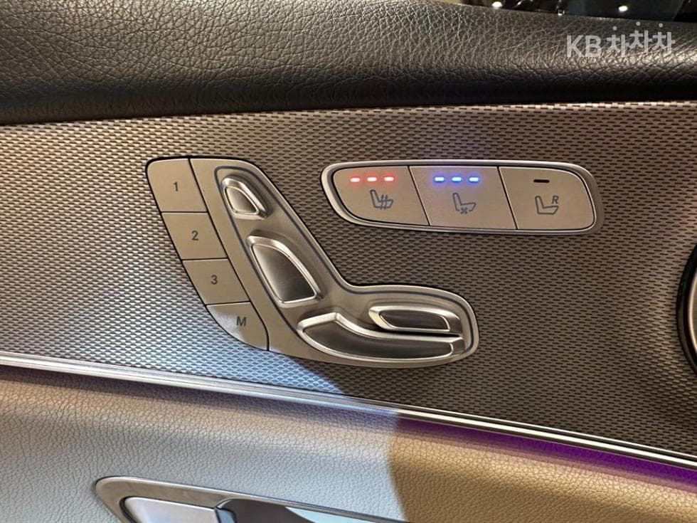 مرسيدس - E-Class | E300 AMG Line 13