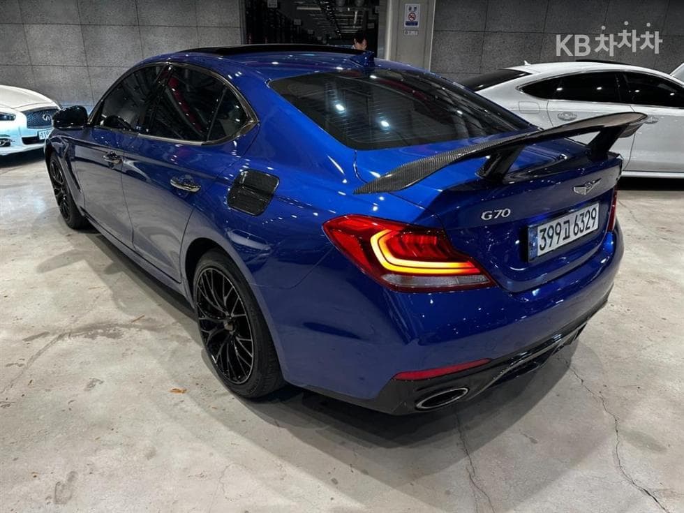 Genesis - G70 | SPORT 3.3T SPORT AWD Prestige 6