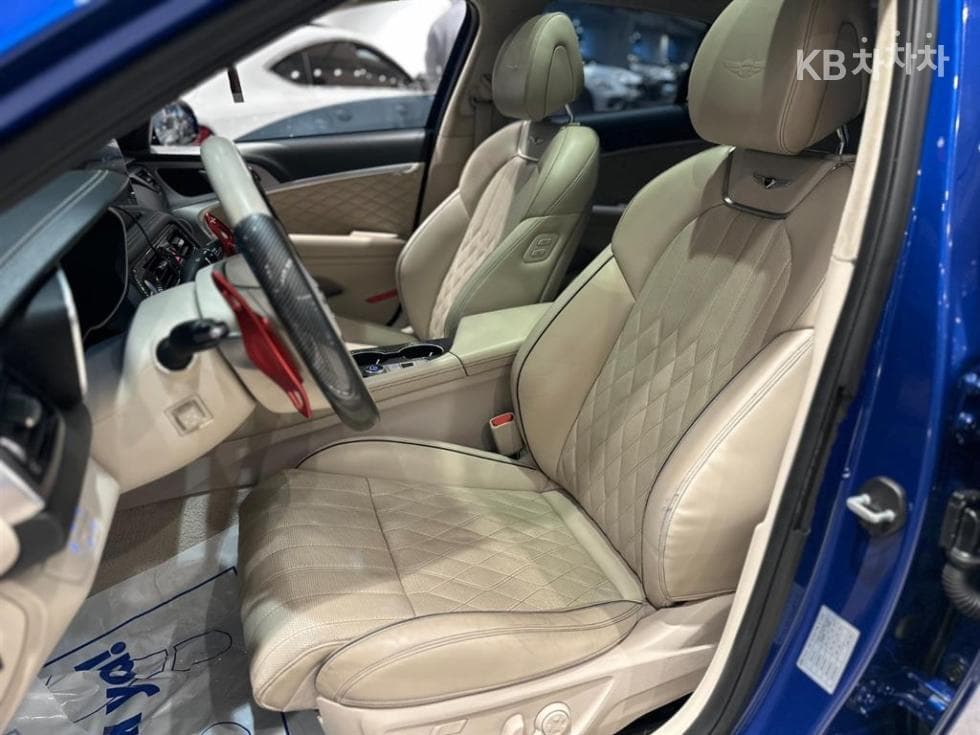 Genesis - G70 | SPORT 3.3T SPORT AWD Prestige 13