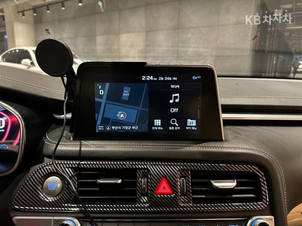 Genesis - G70 | SPORT 3.3T SPORT AWD Prestige 17