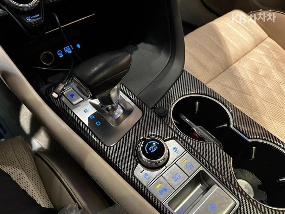 Genesis - G70 | SPORT 3.3T SPORT AWD Prestige 19