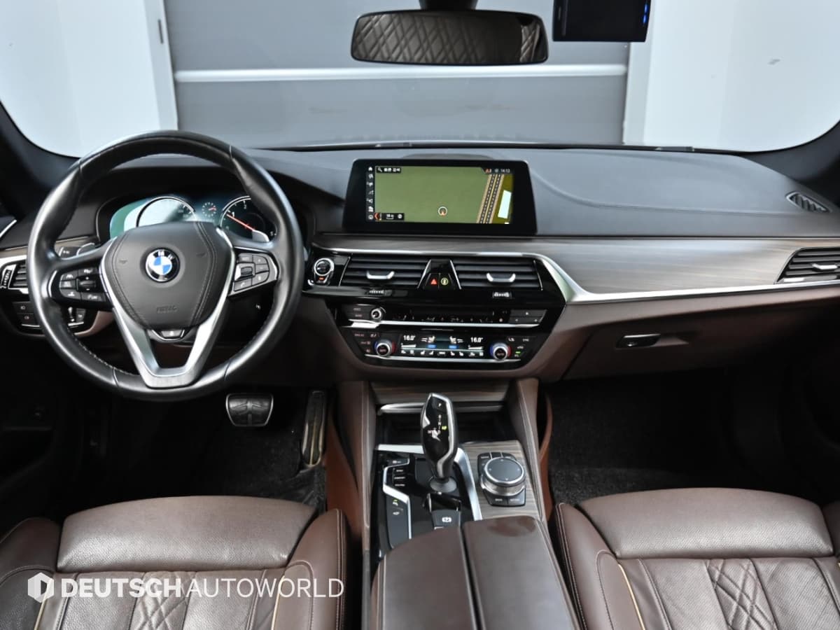 BMW - 5-Series | All New 520 M Sport Plus 7