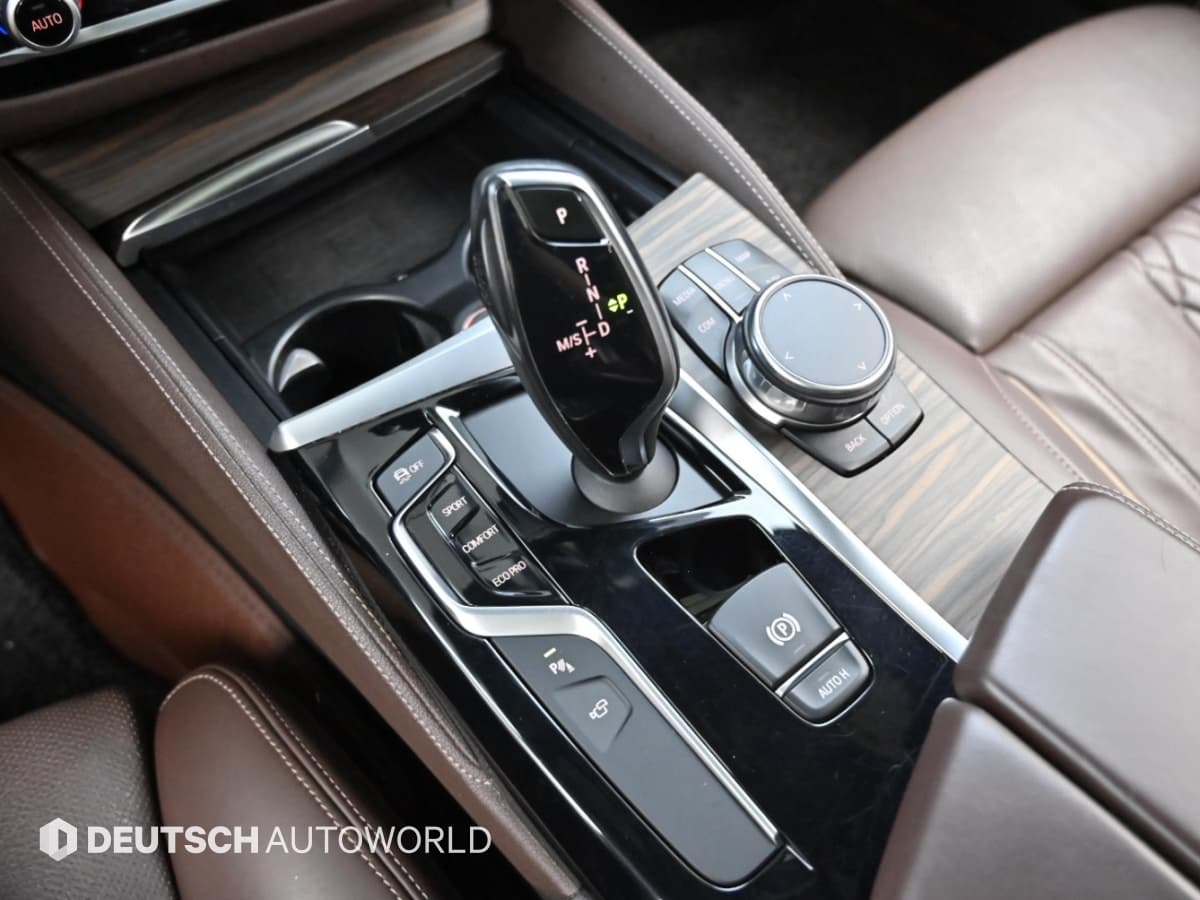 BMW - 5-Series | All New 520 M Sport Plus 9