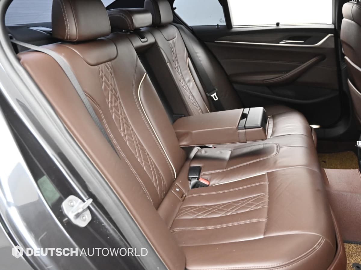 BMW - 5-Series | All New 520 M Sport Plus 12