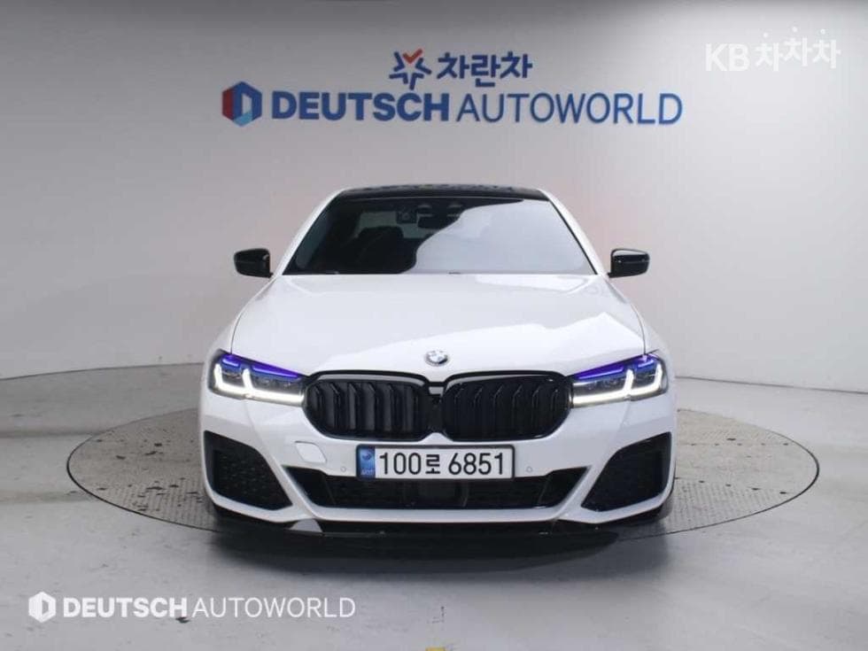 BMW - 5-Series | All New 520 Luxury Special Edition 3