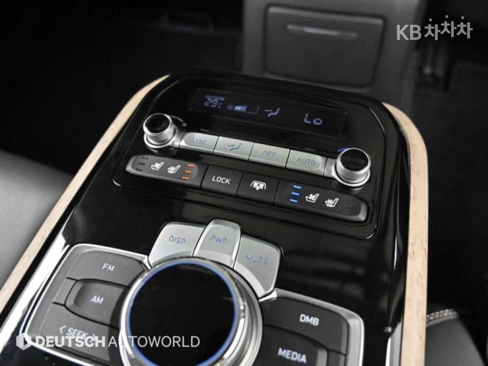 Genesis - G90 | 3.8 GDi AWD Luxury 16